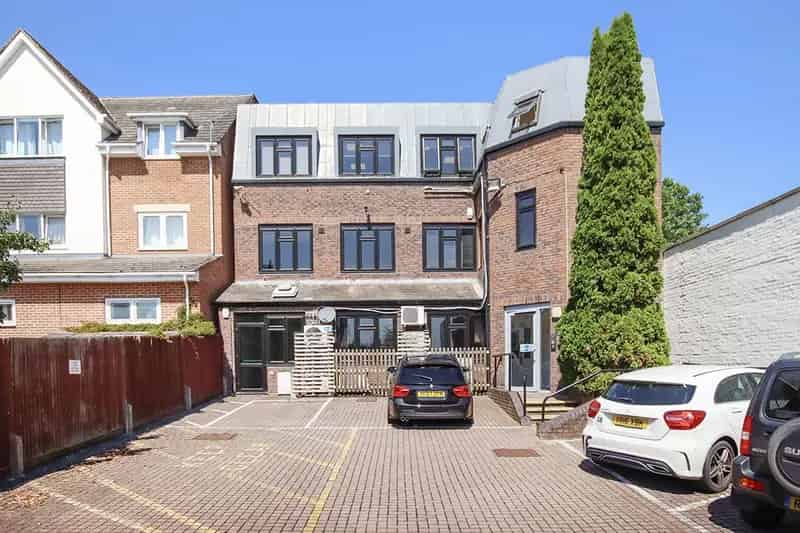 Modern Three-Storey Office Building with Secure Parking Near Mainline Station