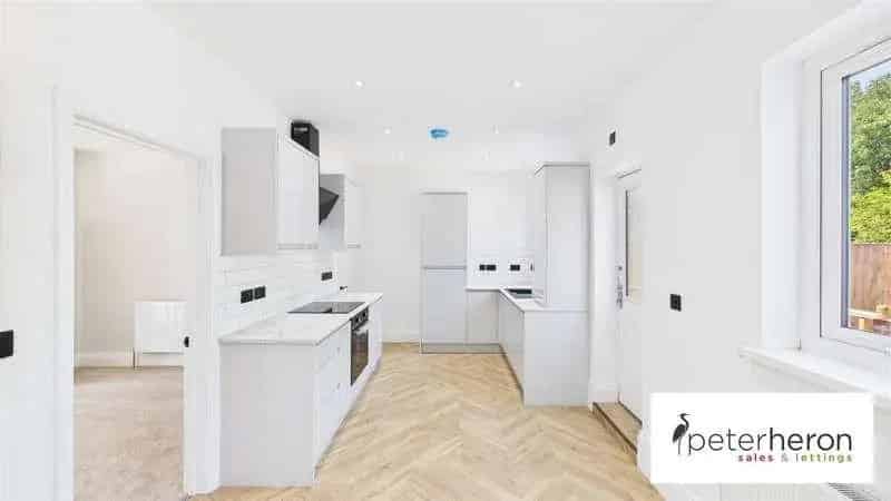 3 Bed Semi-Detached House For Sale