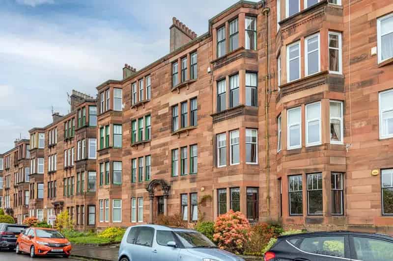 2 Bedroom Apartment for Sale in West End