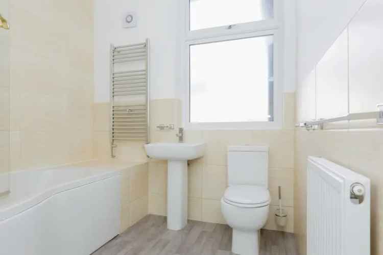 Three Bedroom Detached Bungalow Glenfield