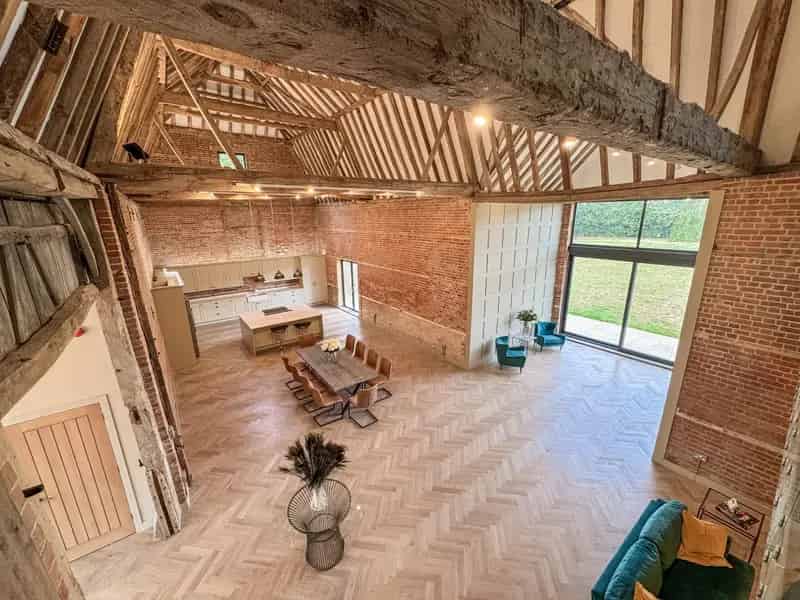 4 Bedroom Barn Conversion Church Lane Beaumont