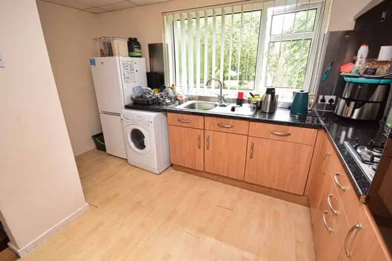 2 Bedroom Flat for Sale near Solihull Town Centre