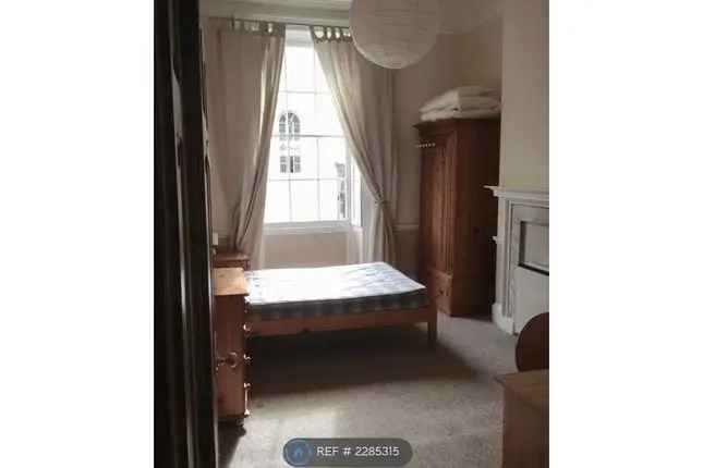 Terraced house to rent in Clifton, Bristol BS8