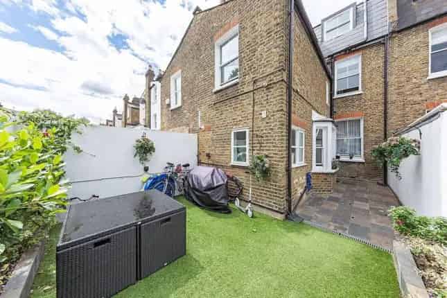 4 Bedroom Terraced House for Sale in Fulham SW6