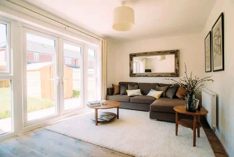 3 Bedroom Semi-Detached House to Rent