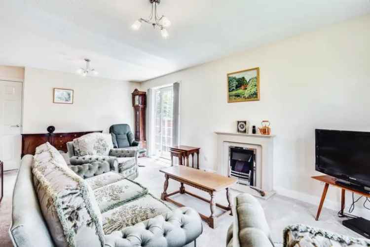 Three Bedroom Detached Bungalow Outwood