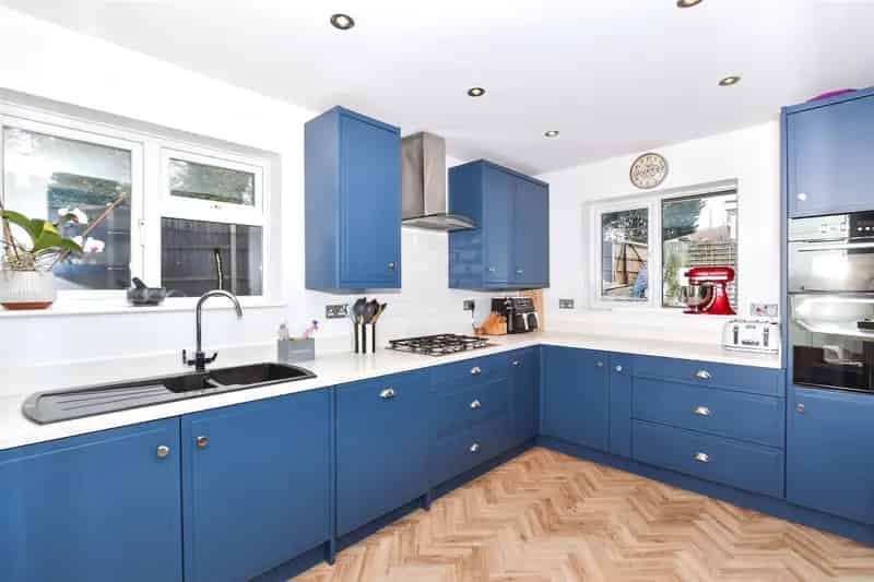 5 Bedroom Semi-Detached House For Sale