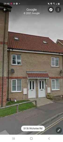 3 Bed 3 Floor House Great Yarmouth Near Beach Schools