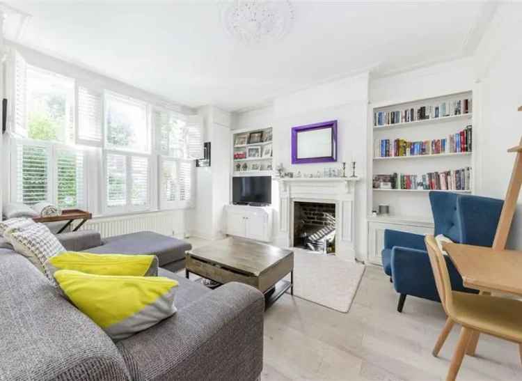 Ground Floor Maisonette 1045 sq ft 3 Beds Abbeville Village