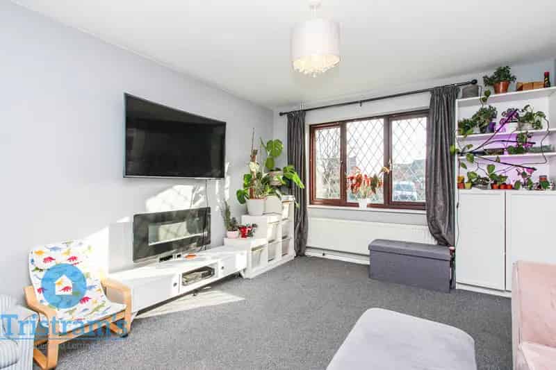 3 Bedroom Semi Detached House for Rent