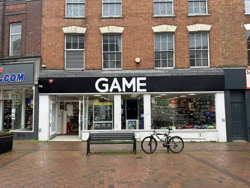 Grade II Listed Retail Premises on Cornhill