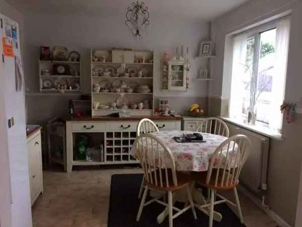 House For Rent in Westbury, England