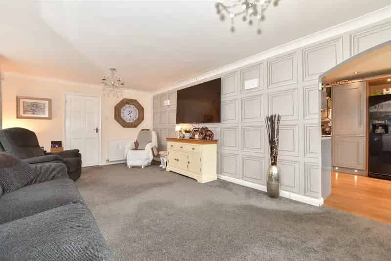 4 Bedroom Detached Bungalow for Sale Grafty Green