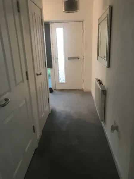 4 Bedroom House Huge Garden Driveway Fitted Wardrobes