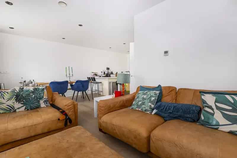 2 Bedroom Flat for Sale Earlsfield SW18