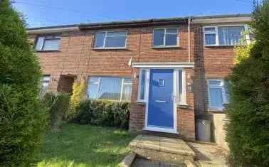 3 Bed Mid Terrace House Newly Fitted Kitchen West Facing Garden