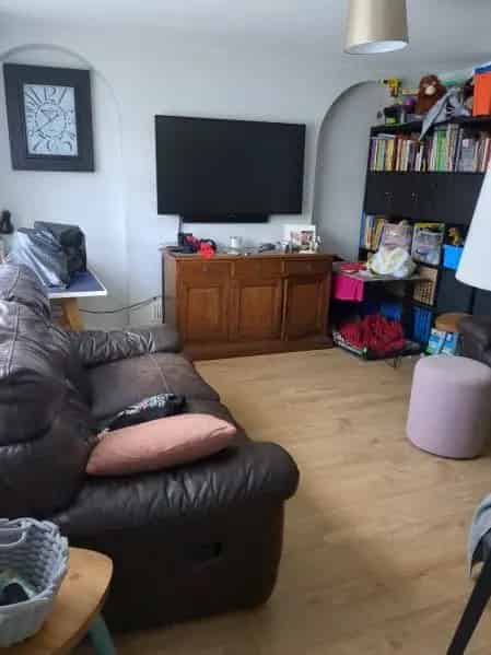 3 Bed Semi Detached House Large Garden Parking Near A23