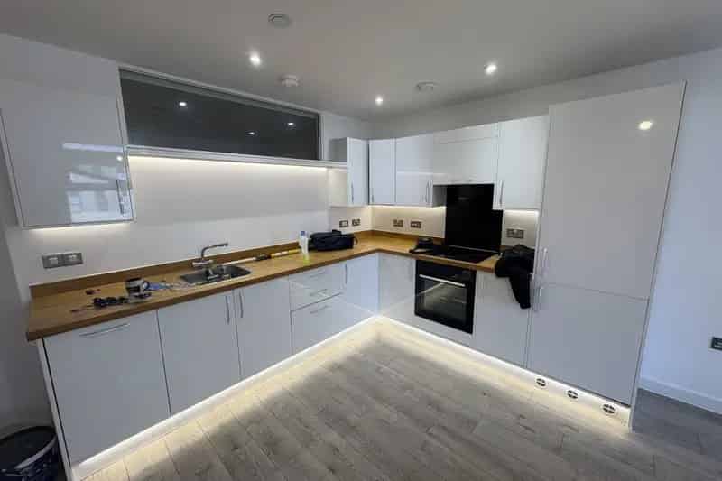 2 Bed 2 Bath Apartment Near Harlow Station