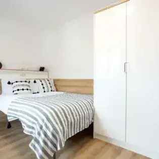1 Room Flat 35m2 Manchester Silver Ensuite