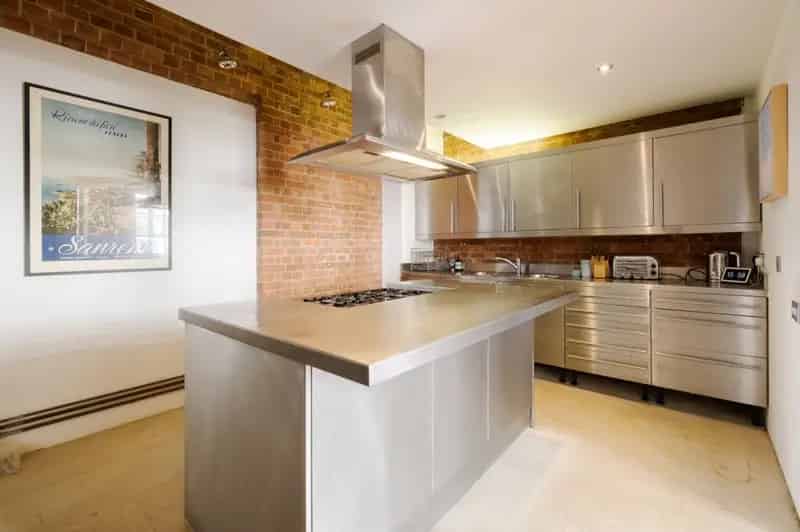 2 Bedroom Shoreditch Warehouse Conversion 1500 sq ft