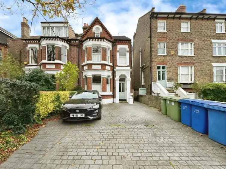 2 Bedroom Flat for Sale in London SE22