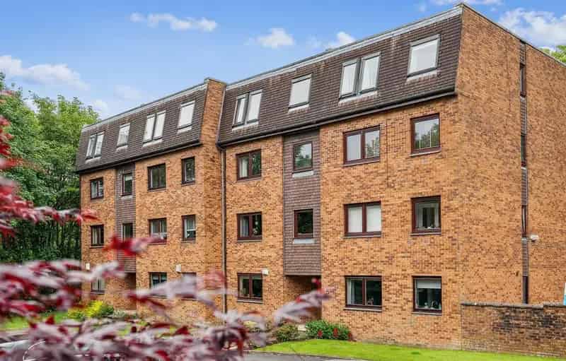 2 Bedroom Flat for Sale Killermont View Development