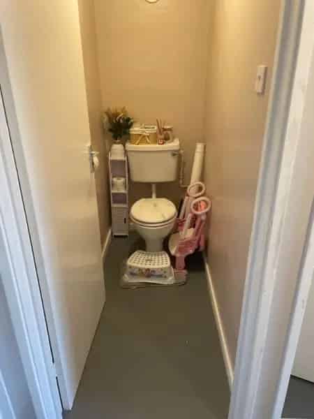 Large 2 Bed Flat in Teignmouth King Size Room Balcony Near Schools