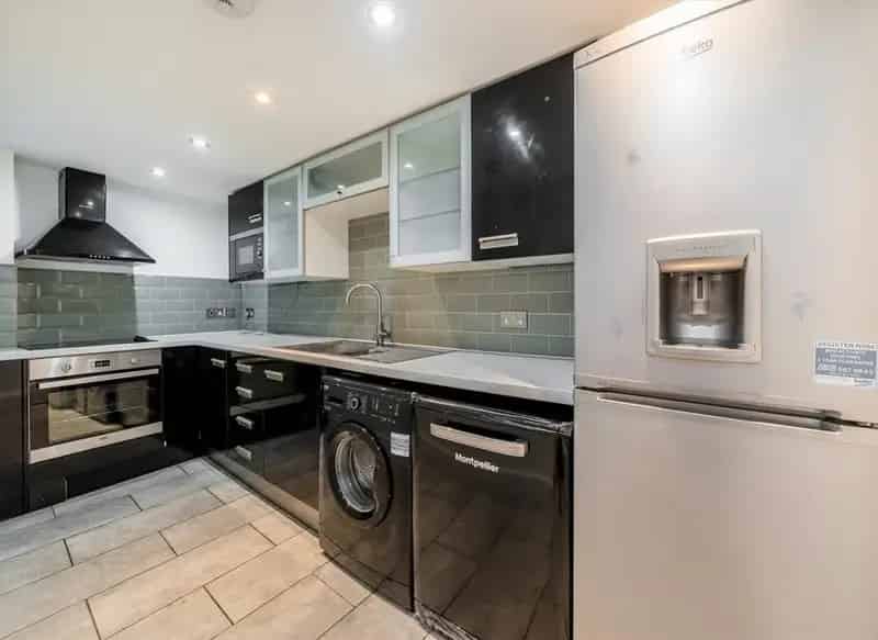 Two Bedroom Flat Barkston Gardens Earls Court