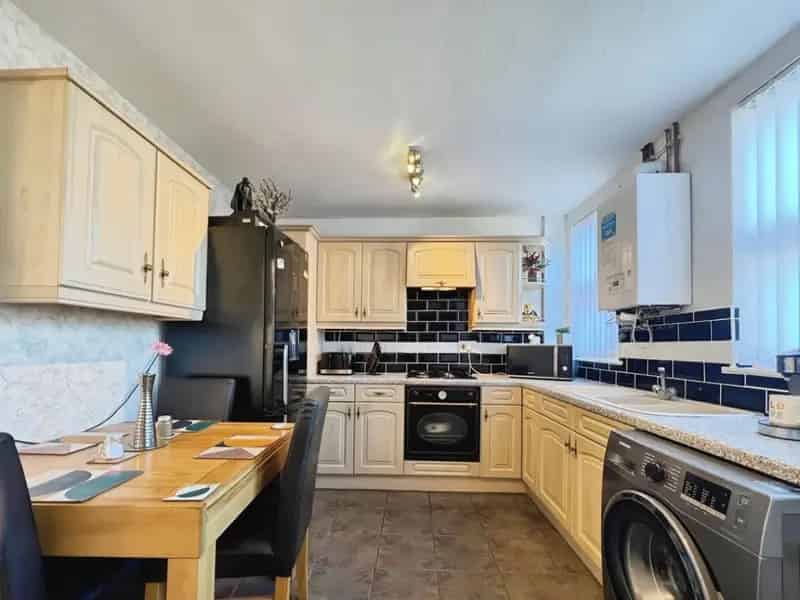 2 Bedroom House For Sale Freehold Near Amenities