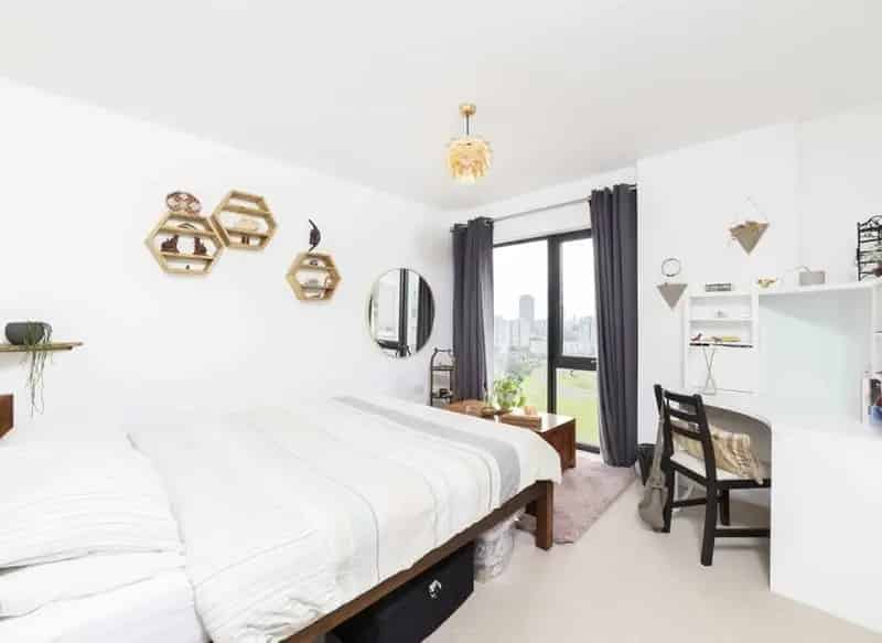 Modern 2-Bedroom Apartment near Canary Wharf