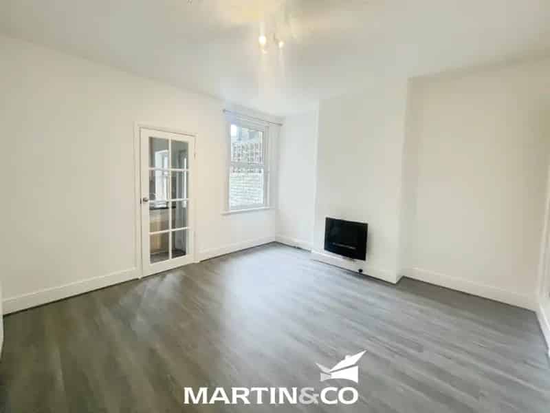 2 Bedroom House To Rent