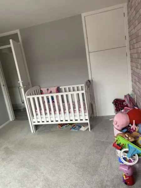 Flat For Rent in Dacorum, England