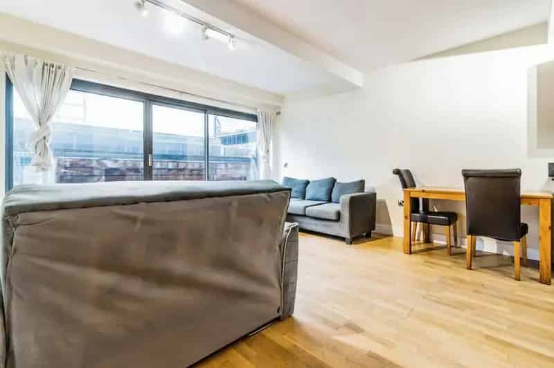 2 Bedroom Furnished Apartment Northern Quarter Manchester