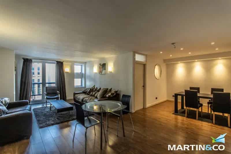 2 bedroom Flat
 To Rent