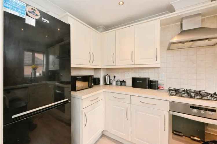2 Bedroom Mid Terraced House Church Langley