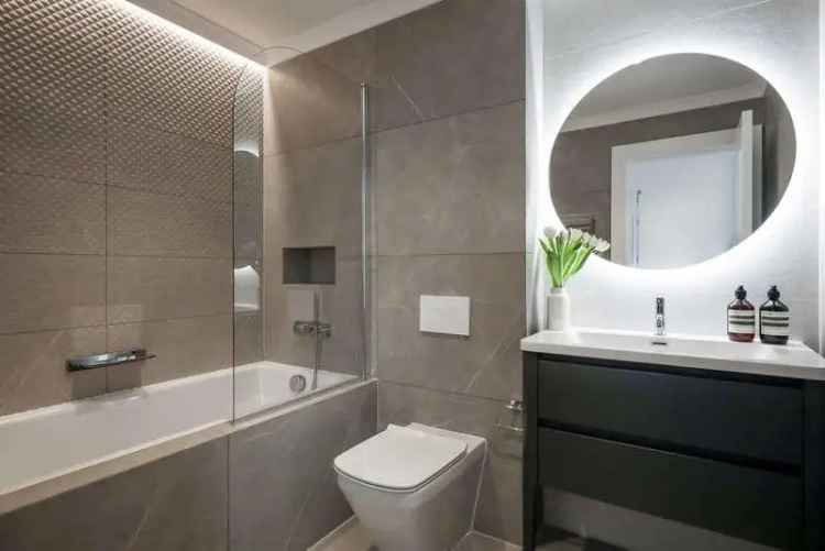 3 Bed Flat for Sale in Notting Hill