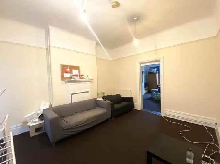 4 bedroom apartment to rent