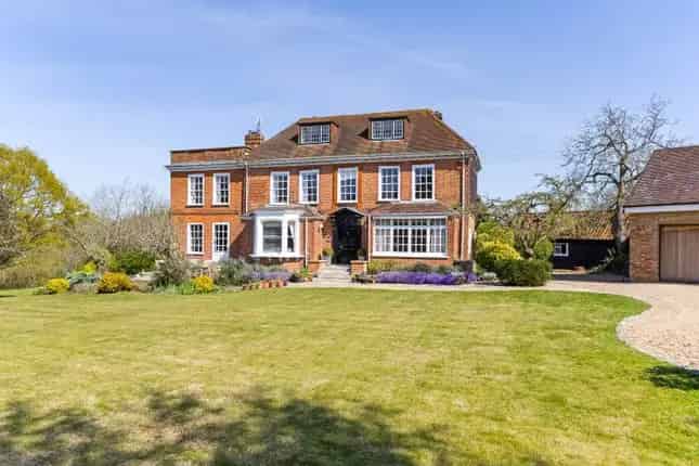 Detached House for Sale in Judges Hill Northaw