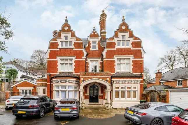 Flat for sale in Harewood, Kingston Vale, London SW15