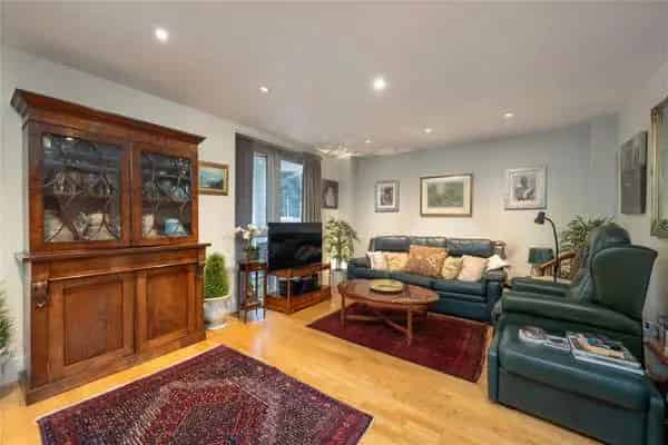 Two Double Bedroom Riverfront Apartment Kingston Upon Thames