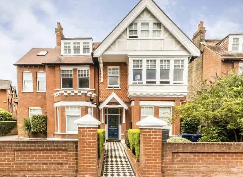 Two Double Bedroom Apartment Near Ealing Broadway Station