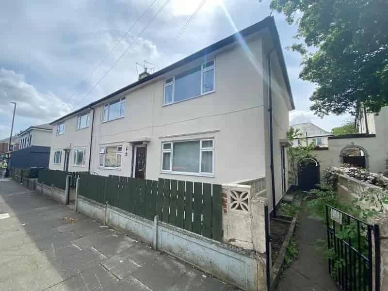 3 Bedroom Flat to Let in Newcastle