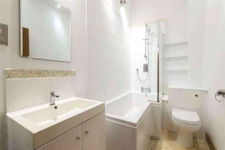 2 Bed Flat for Sale near Clapham Junction