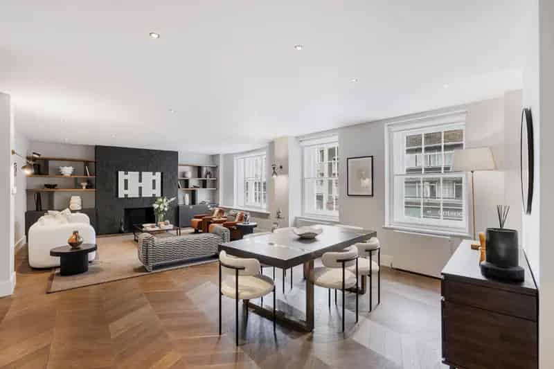 Elegant 3-Bedroom Apartment Kensington 1778 sq ft