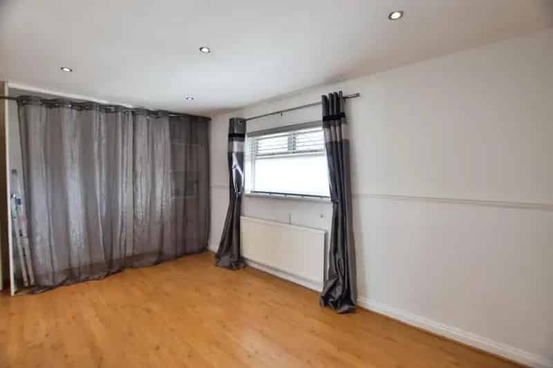 2 Bedroom House To Let Bristol
