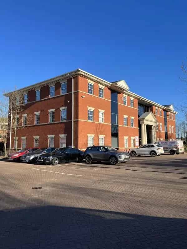 Modern Office Suite in Burton upon Trent Centrum 100