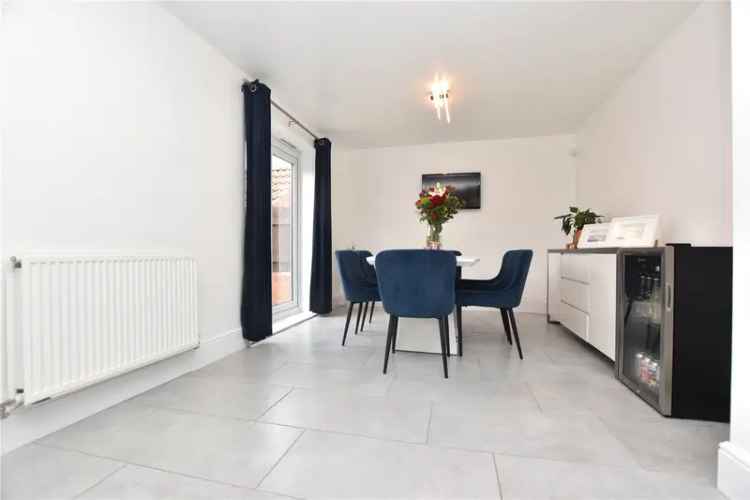 House For Sale in Leeds, England