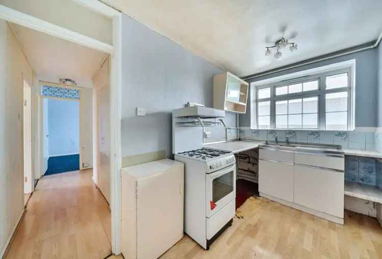 2 Bedroom Apartment Near Mitcham Eastfields Station