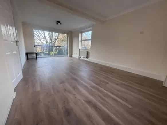 Two Bedroom Apartment Bassett Southampton