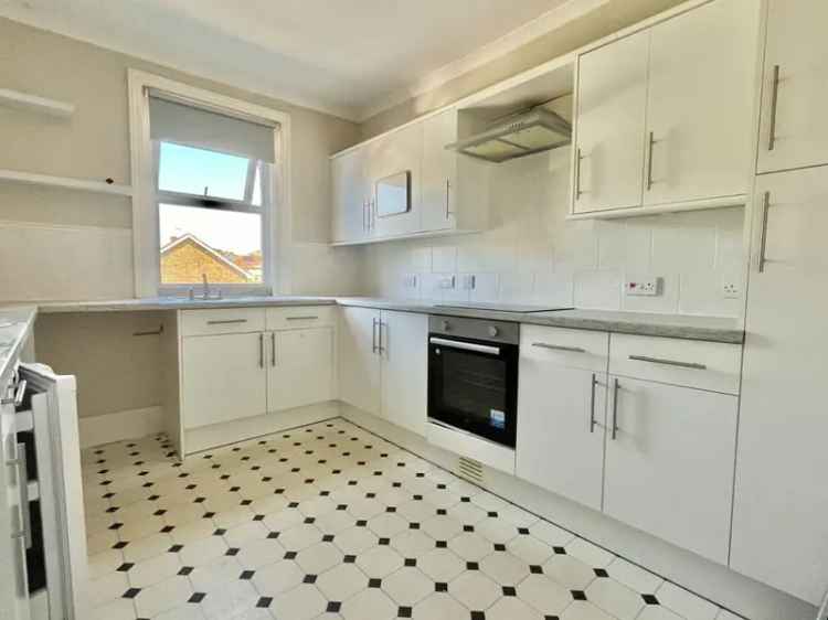 2 Bedroom Maisonette for Sale Lyminge Kent CT18